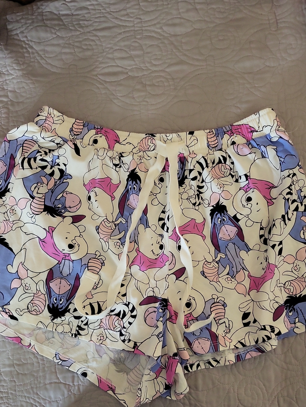 Nwot Torrid 1x Winnie the Pooh Cream, Pink & Purple Sleep Shorts